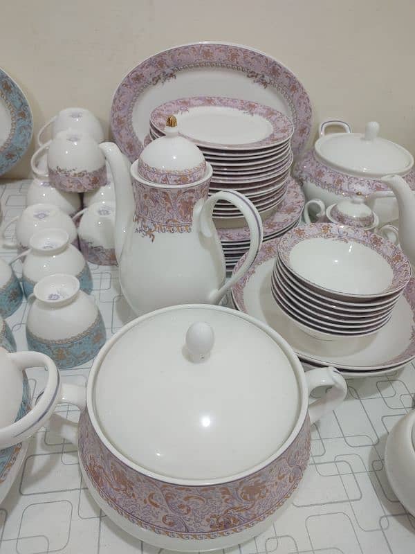 Fine bone china 8 service total 61 piece 4