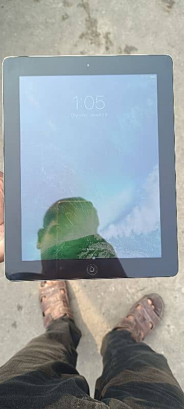 ipad4 11560mah all ok all original good timing urgent sale 4