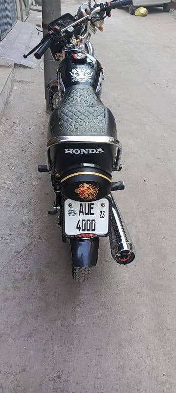 Honda CG 125 Self Golden Edition 7