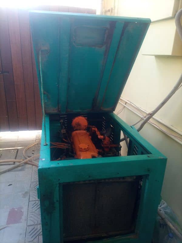 APS Generator good condition USA American 4