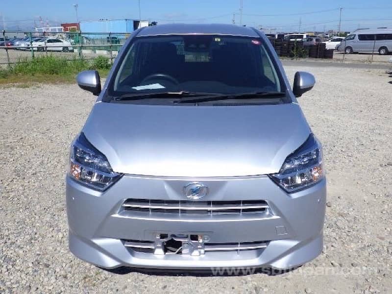 Daihatsu Mira 2021 4