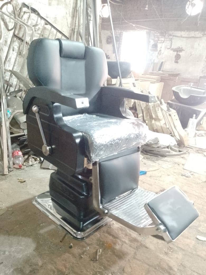 Massage bed/Saloon furniture/Cutting chair/Shampoo unit//Troly 17