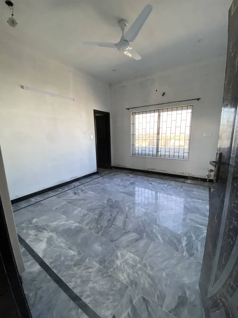 Brand new uper floor for rent in I 11/2  3 bed 3 bath Kichen  Rent 50k 3