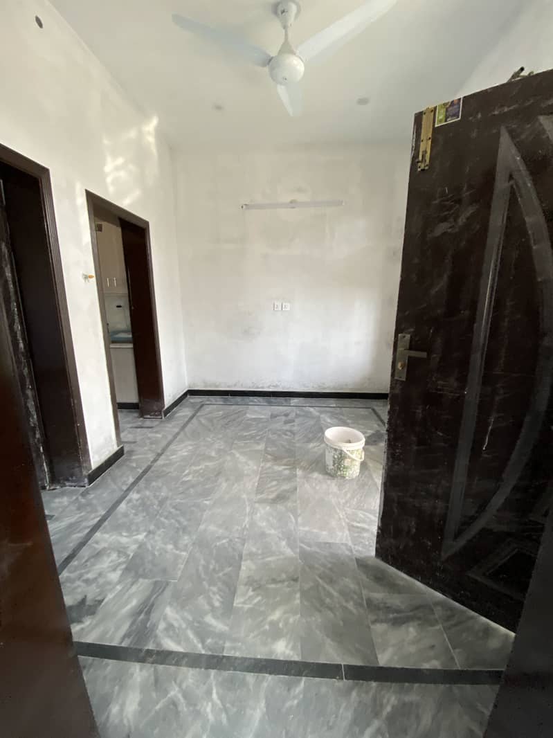 Brand new uper floor for rent in I 11/2  3 bed 3 bath Kichen  Rent 50k 6