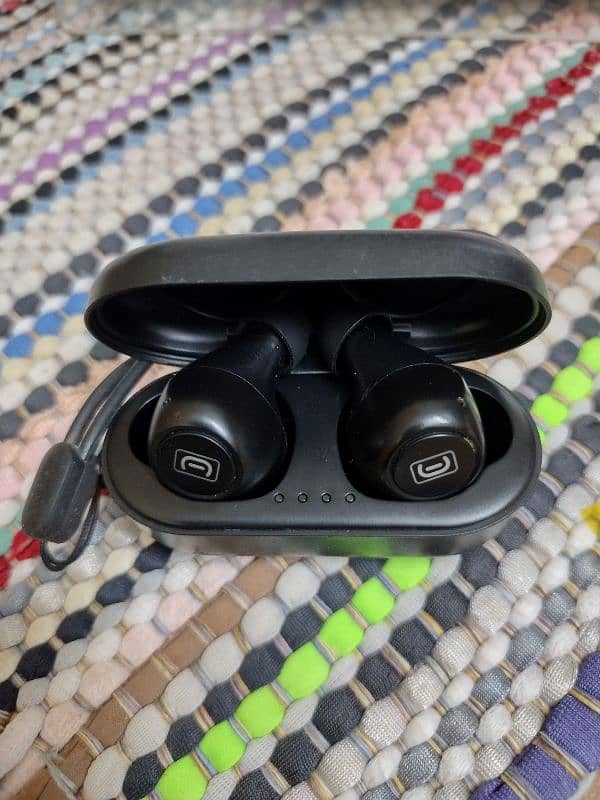 cellularline airport headphone Bluetooth 2