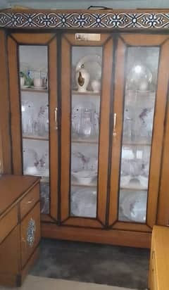 Showcase and Dressing Table for Sale