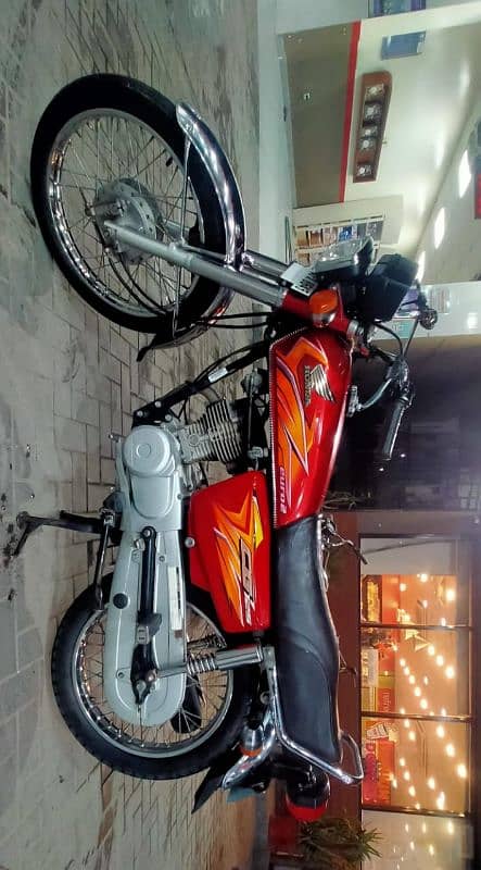 Honda 125 is for sale 2