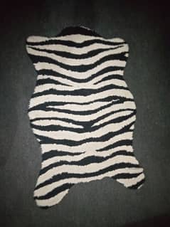 Rug/ zebra design Rug