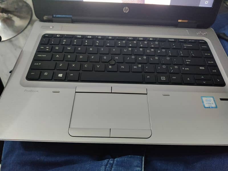 hp Probook For sale 8gb 400gb 6th genration 1