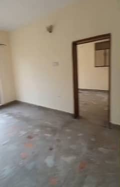 Allama Iqbal Town 10 Marla Upper Portion For Rent