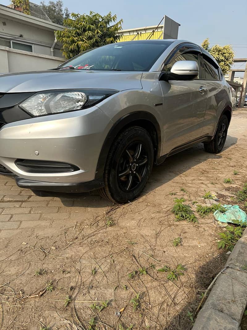 Honda Vezel 2015 3