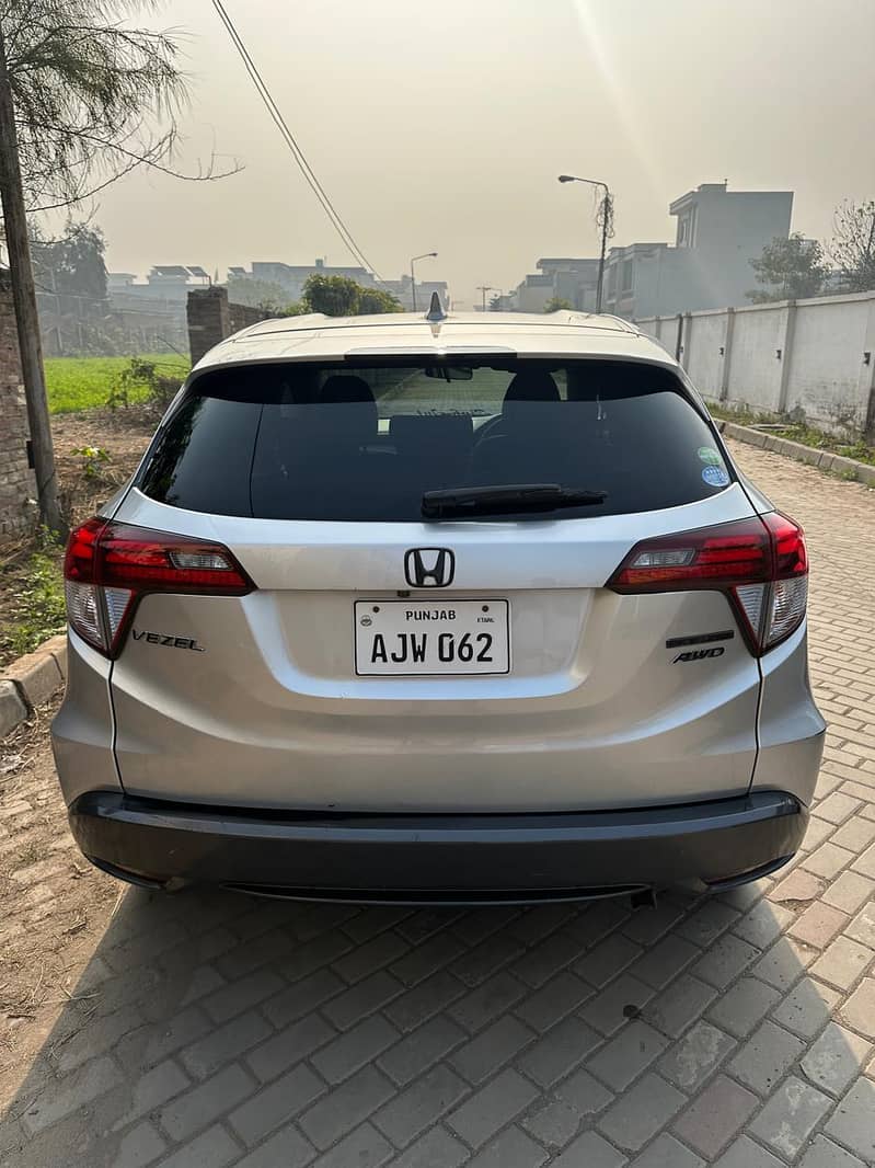 Honda Vezel 2015 8