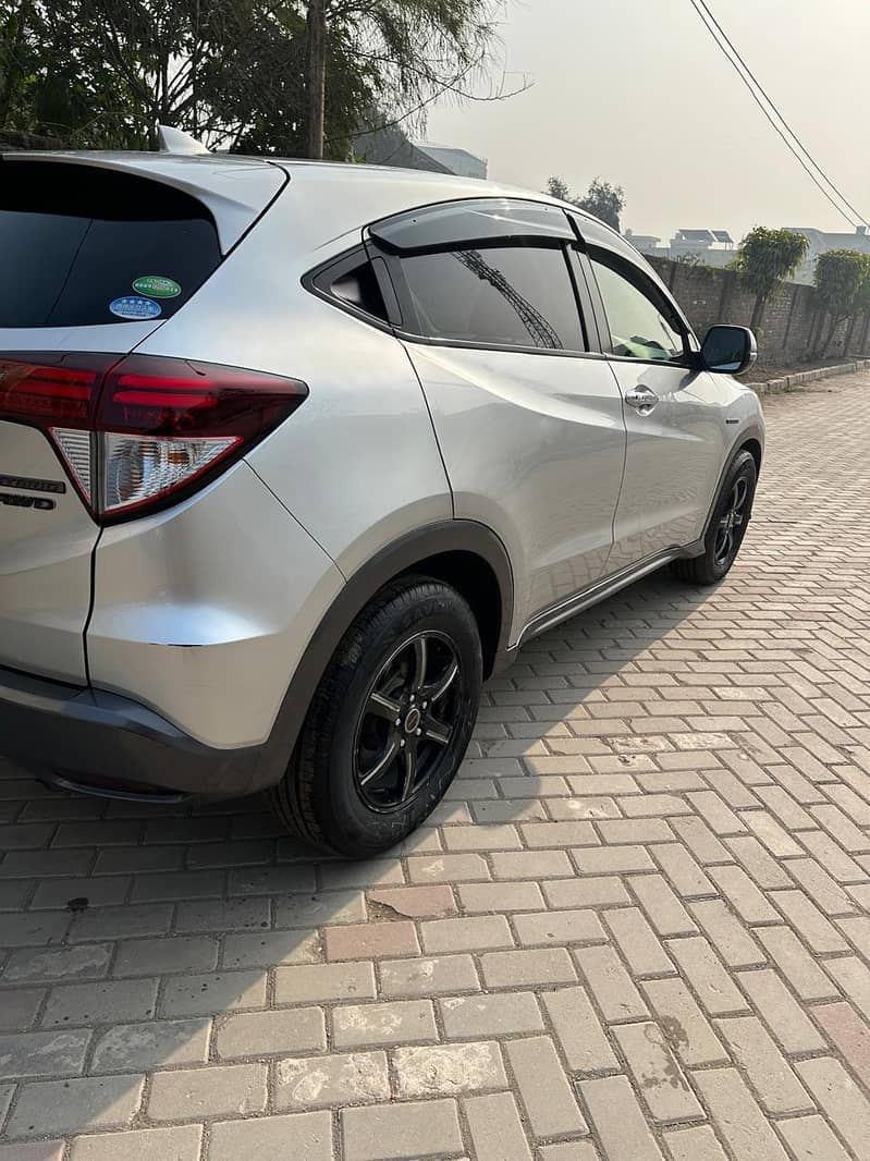 Honda Vezel 2015 11