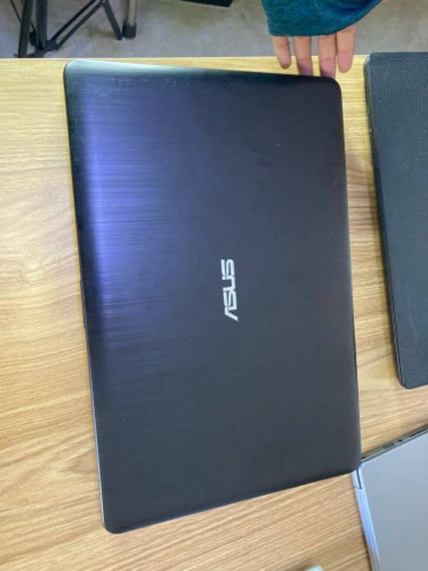 ASUS LAPTOP i7 5th Generation 1