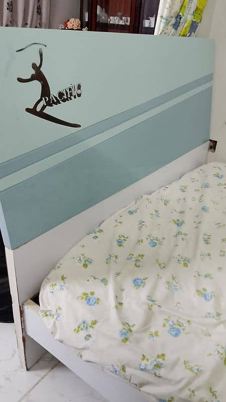 lasani bed set for kids in used condition 14