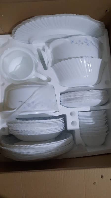 72Pcs Dinner Set NEW (never used) 0