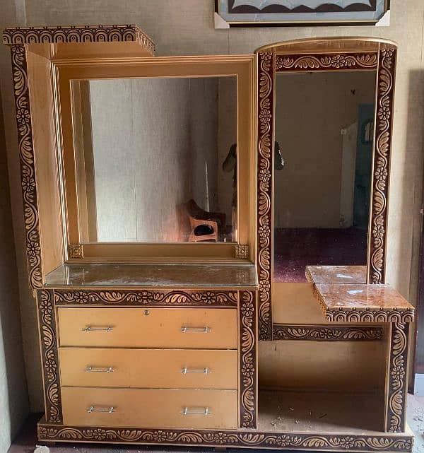 Dressing Table Urgent Sale 1