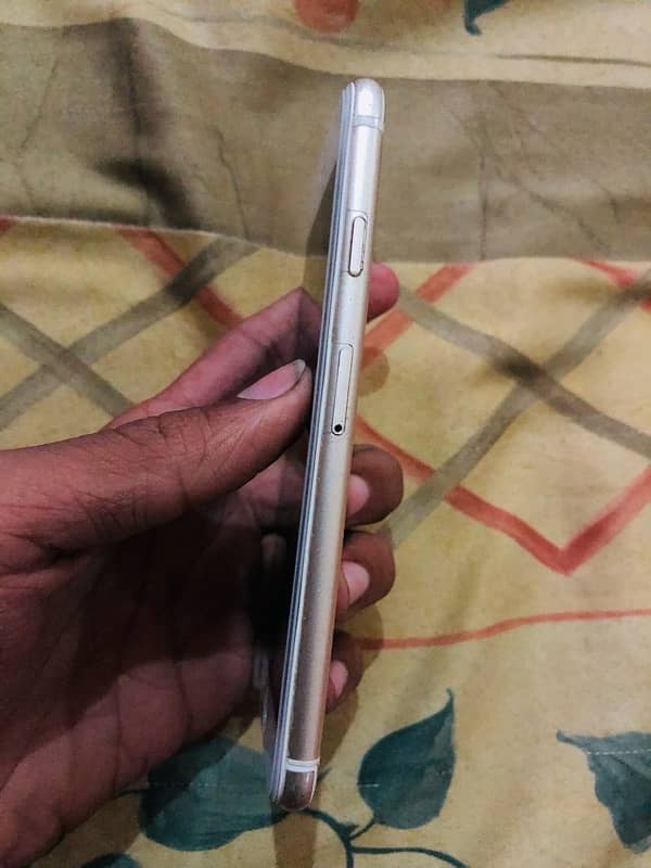 IPHONE 6 All ok 64 GB Finger ok  whatapp number 03007464143 3