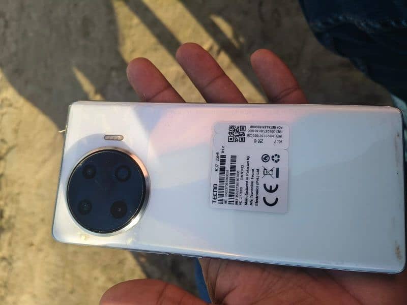 Tecno sprak 20 pro pluse 8gb 256gb 8th wrantty 4