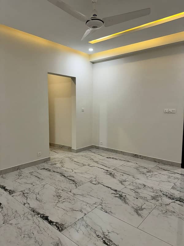 Brend New apartment for Sale in Askari 11 sec-D Lahore 24