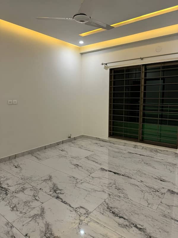 Brend New apartment for Sale in Askari 11 sec-D Lahore 25