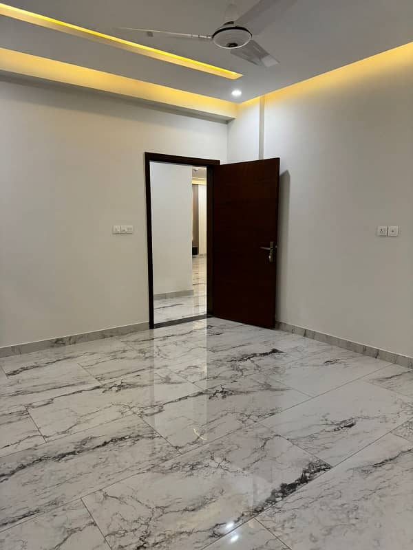 Brend New apartment for Sale in Askari 11 sec-D Lahore 27