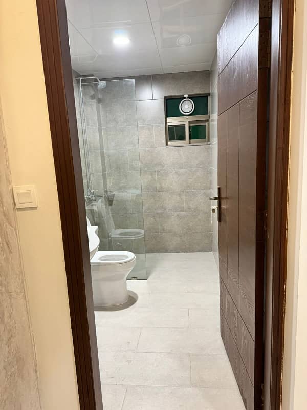 Brend New apartment for Sale in Askari 11 sec-D Lahore 28