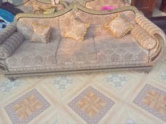 sofa set in okay condition