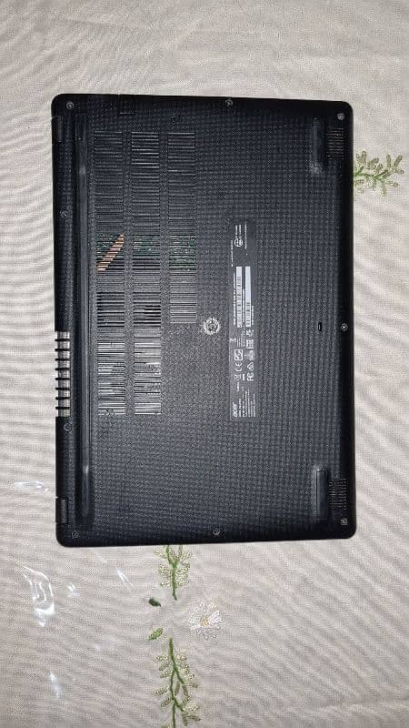 Acer Extensa 215 Laptop 4