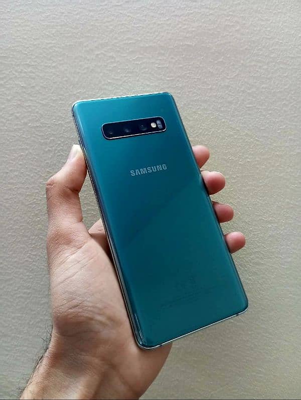 Samsung galaxy S10 Plus (8/128) GB 0