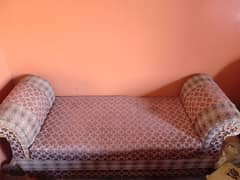 Complete sofa set, 3,1,1 with saity and table, with new sofa covers