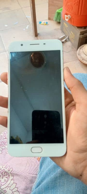 oppo f1s 8\10 condition pta approved 0