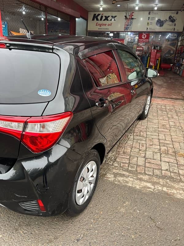 Toyota Vitz 2018 5