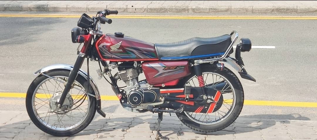 Honda CG 125 2023 1