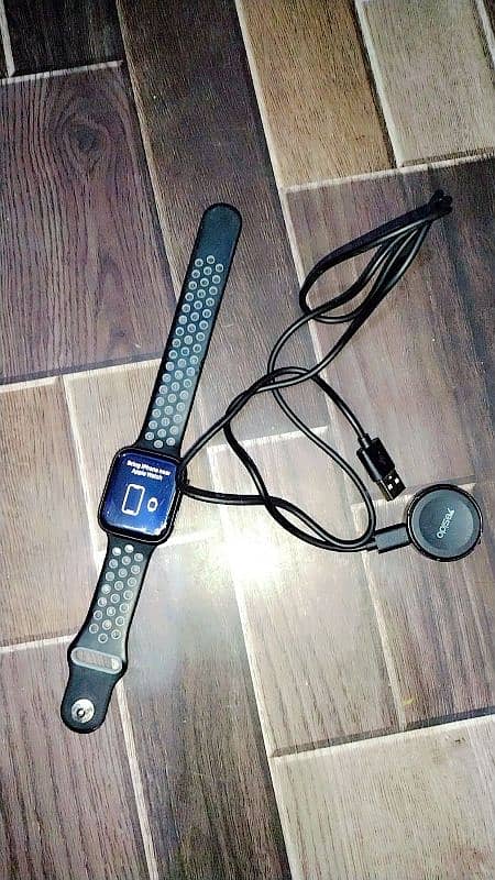 Apple watch series 7 4