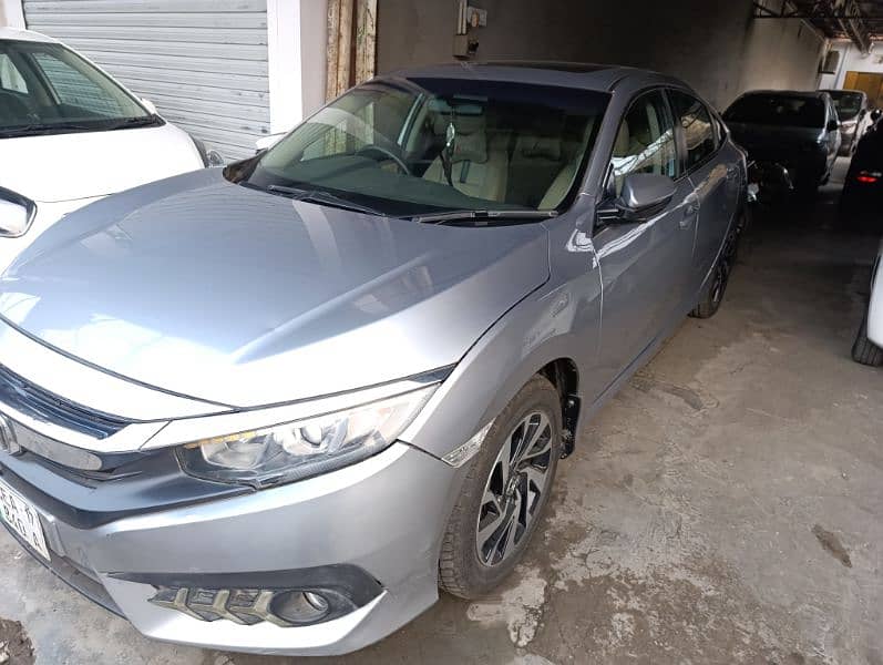 Honda Civic ivtec 1.8 UG 2017 1