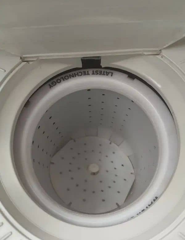 Dryer n Washing Machine 4