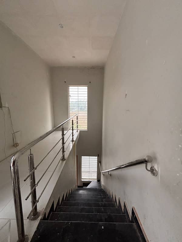 1 Kanal Upper Portion Available for Rent in DHA Phase 5 Lahore 10