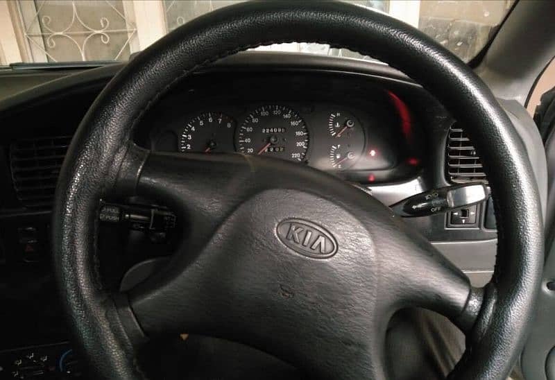 KIA Spectra 2001 6