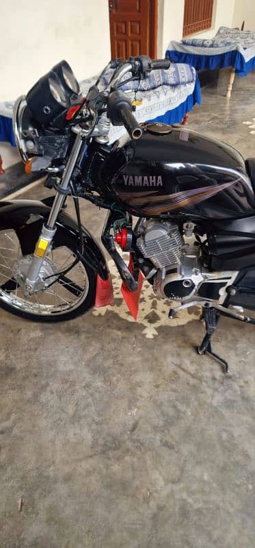 urgent sale yamaha 125z 2