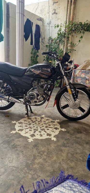 urgent sale yamaha 125z 3