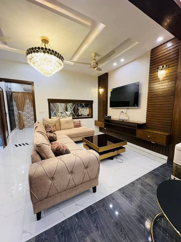 5 Marla House Available For Rent In AA Block Bahria Town Lahore 1