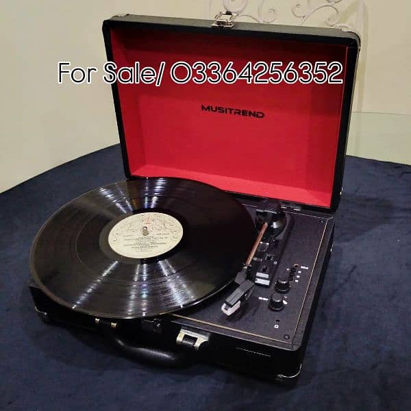 Iphone 15 pro Max Turntable Gramophone 2