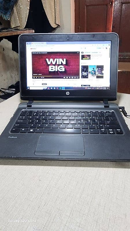 HP prO book i3 RAM 8GB/128 0