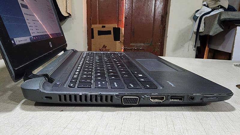 HP prO book i3 RAM 8GB/128 5