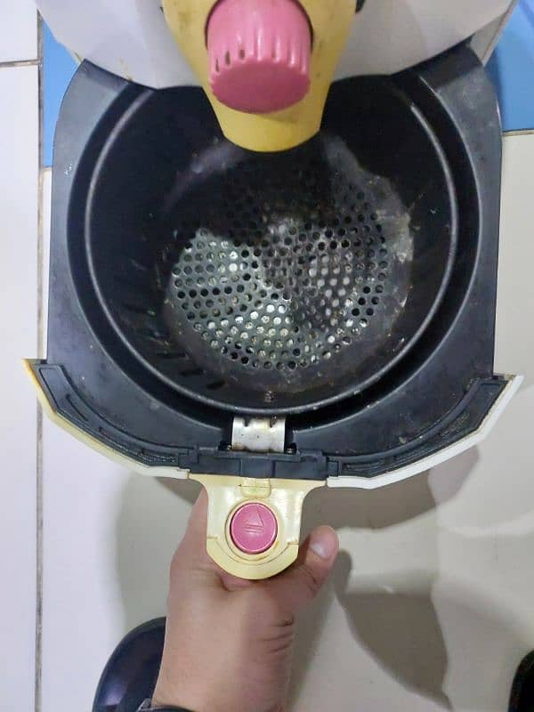 Geepas Airfryer good condition 6