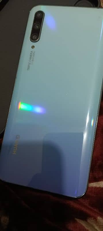 Huawei Y9s 13