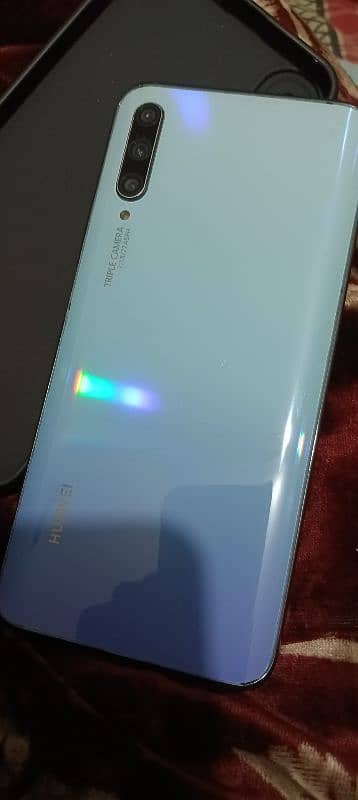 Huawei Y9s 14