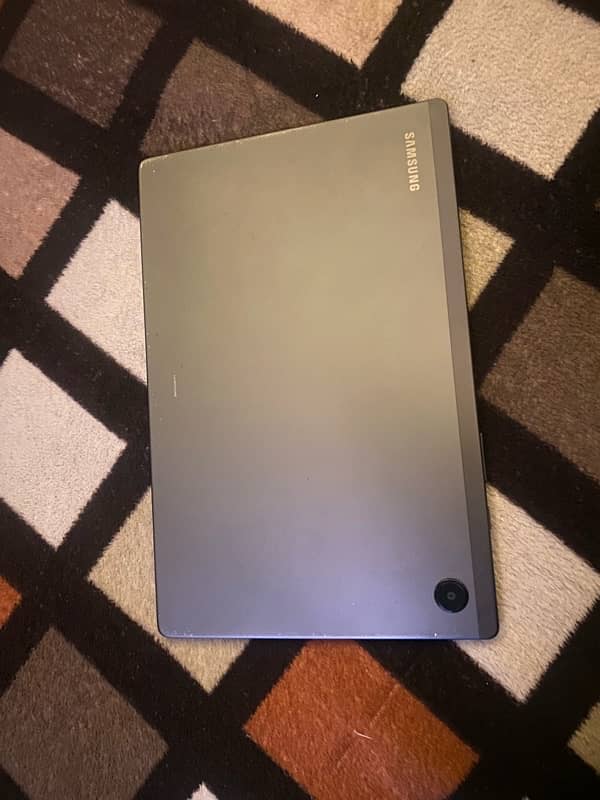 Samsung A8 Tablet 1