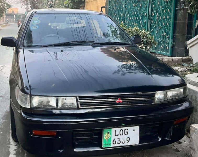 Mitsubishi Lancer 1990 0